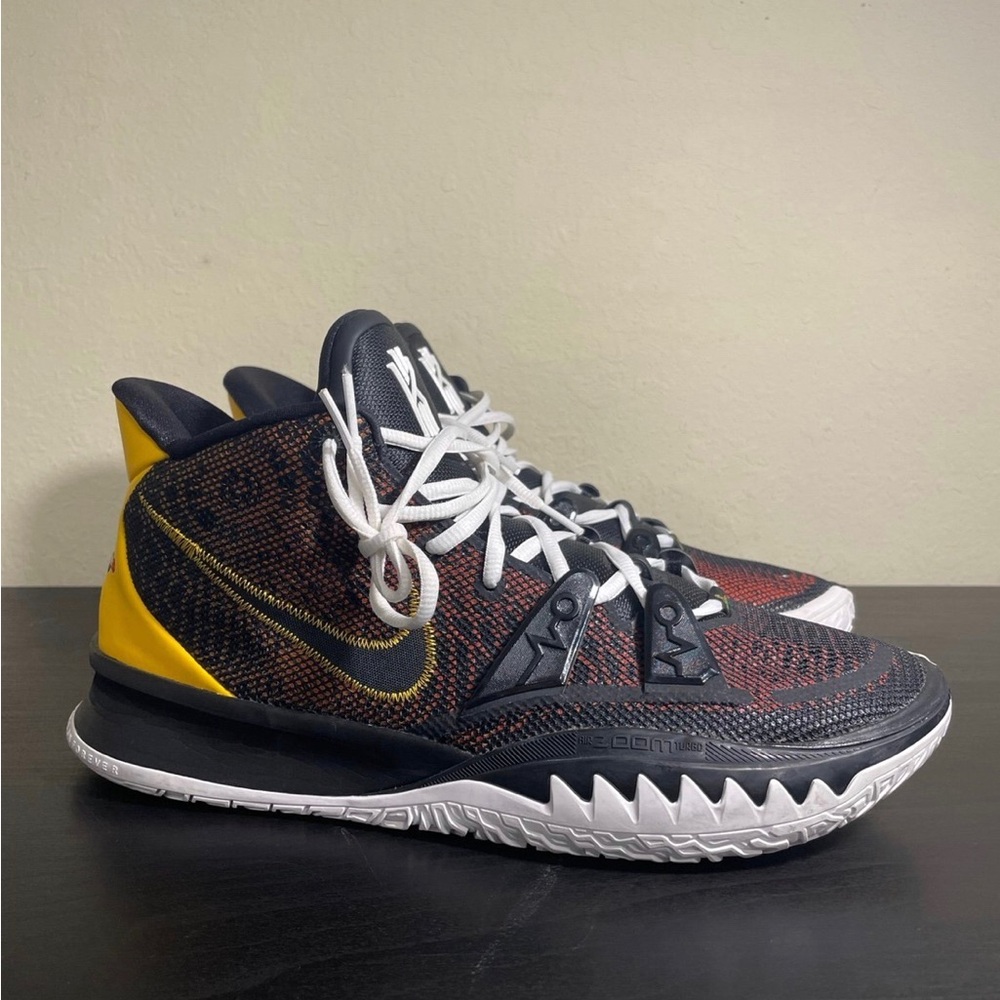 Nike Men’s Kyrie 7 EP Rosewell Ray-gun Basketball Show size 12 RARE